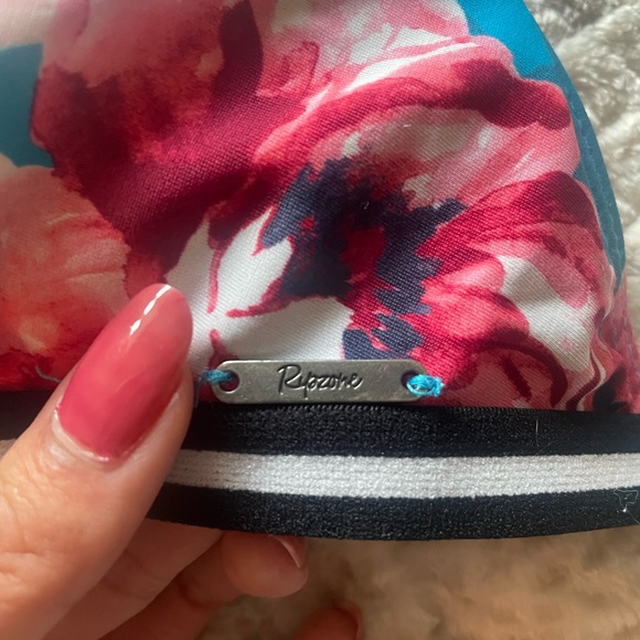 Ripzone Bikini - Picture 2 of 5